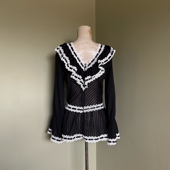 JJ’s Fairyland Black White Crochet trim Sheer Top Sz S - Picture 2 of 9